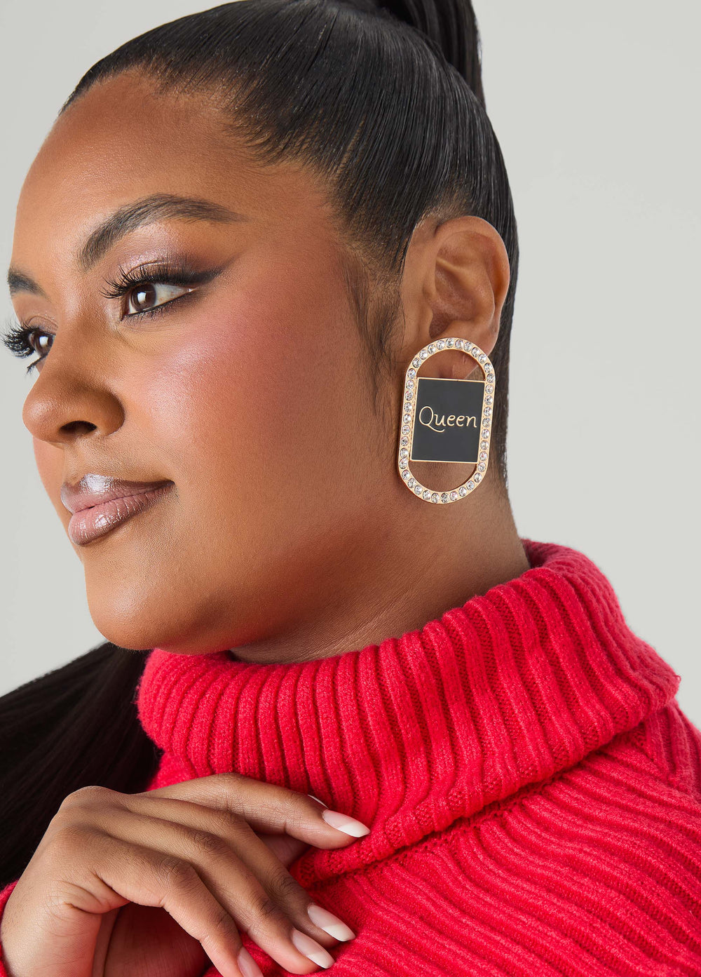 Queen Earrings Black | Ashley Stewart
