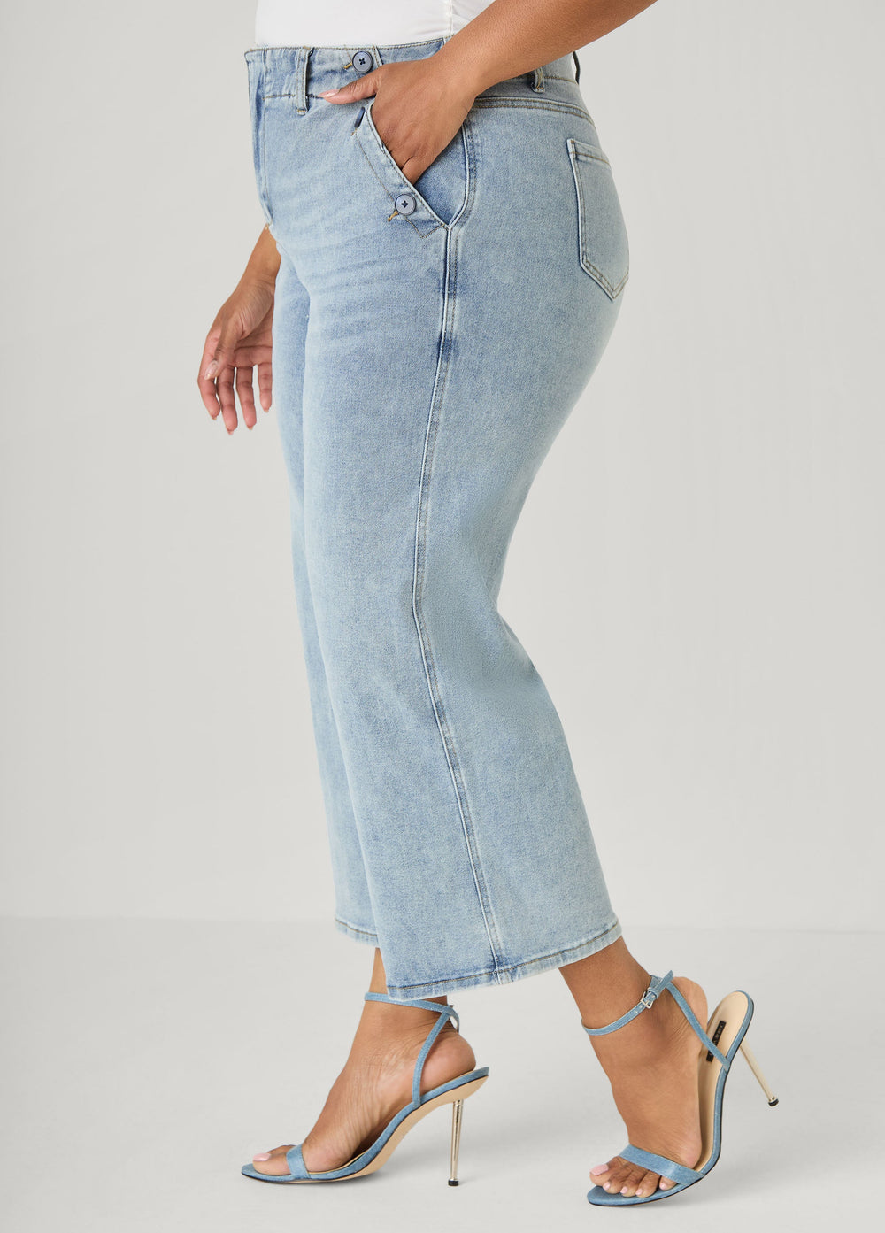 Denim Sailor Capris Dk Wash | Ashley Stewart