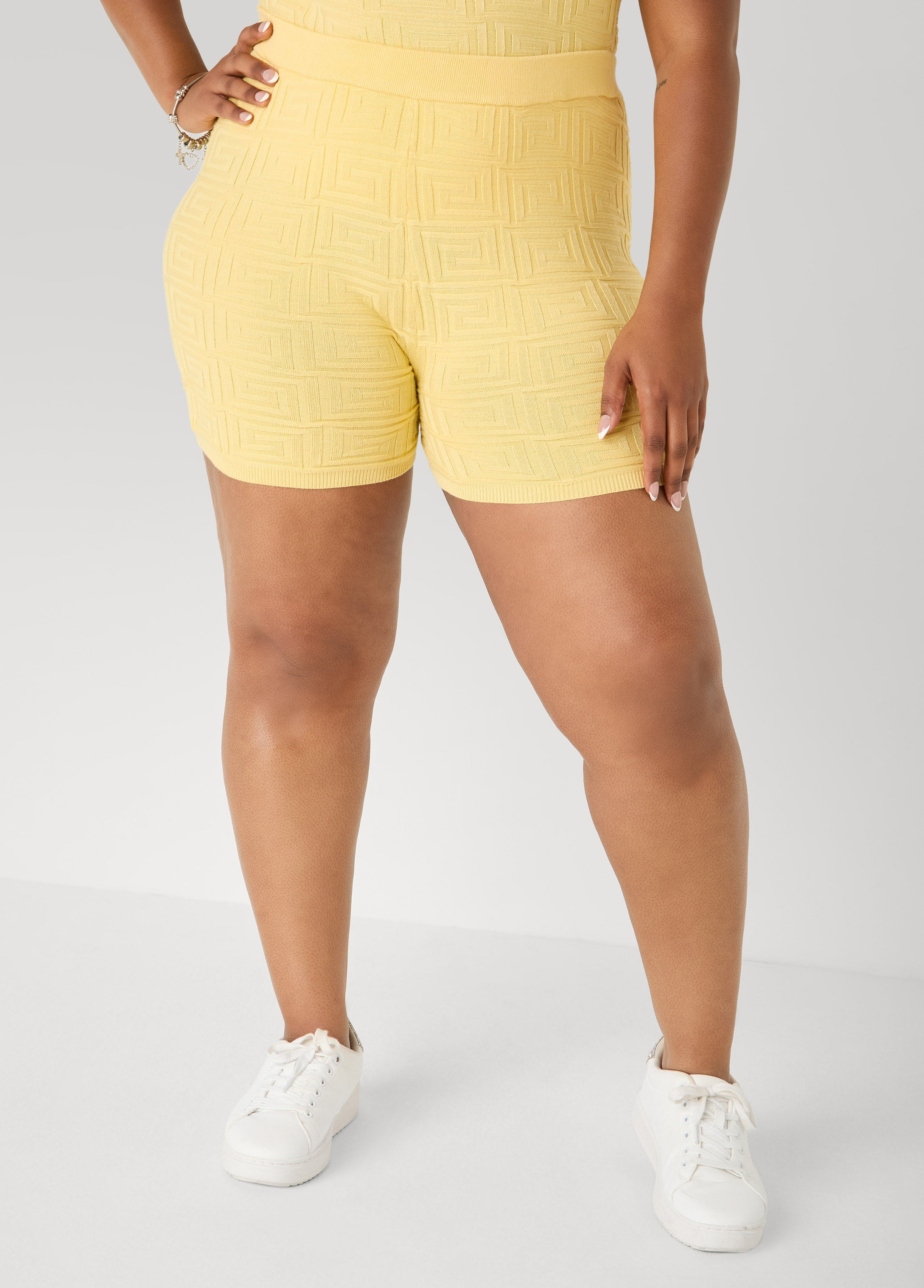 Jacquard Shorts White | Ashley Stewart