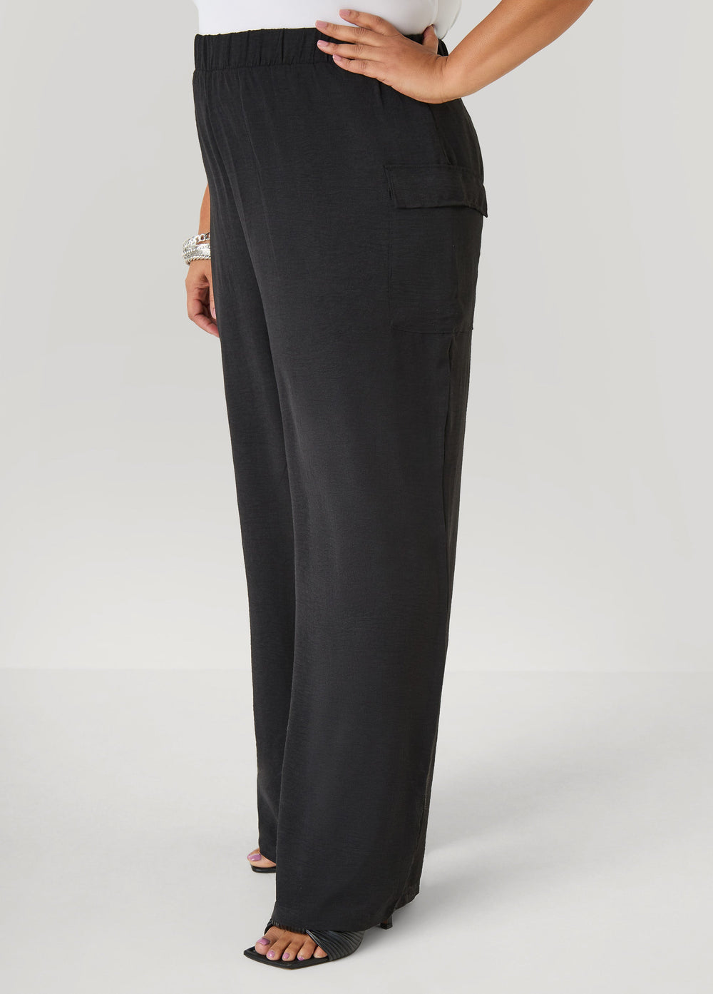 Textured Wide Leg Cargo Pants Rooibos | Ashley Stewart