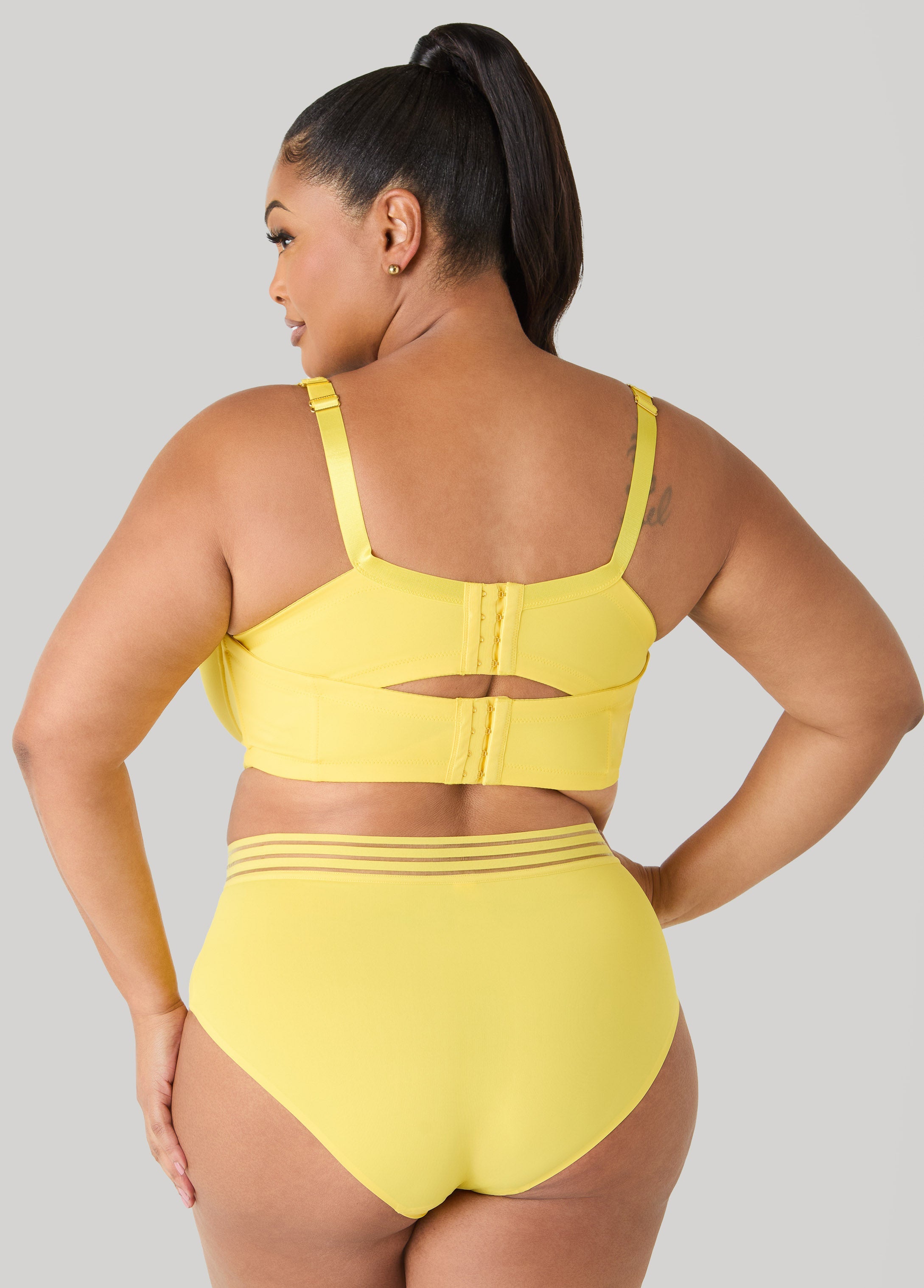 Plunge Smoothing Butterfly Bra Maize | Ashley Stewart