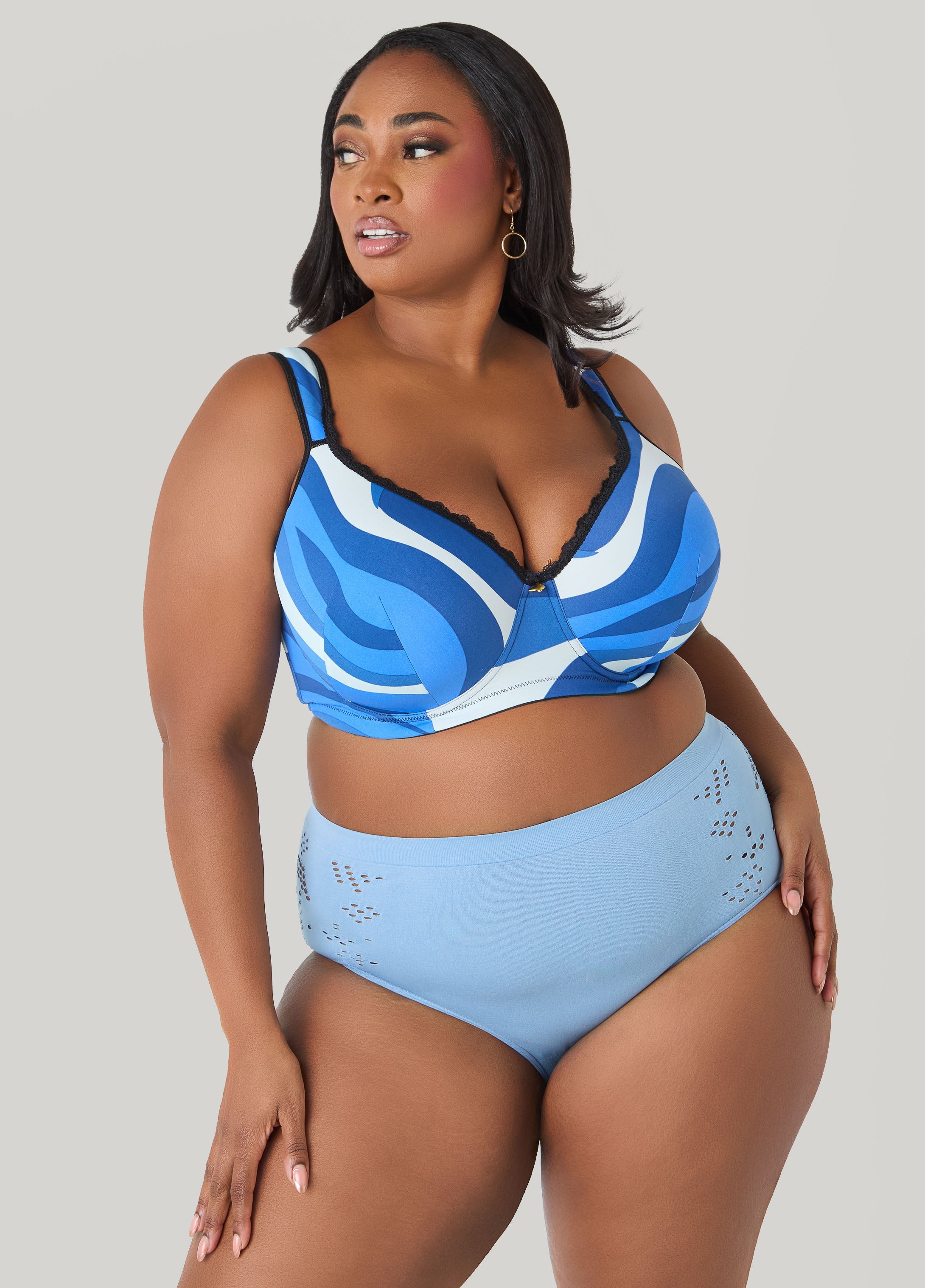 Seamless Cutout High Waist Briefs Black | Ashley Stewart
