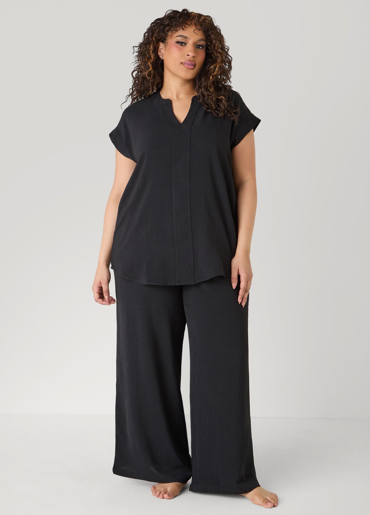 Textured V Neck Pajama Set Black | Ashley Stewart