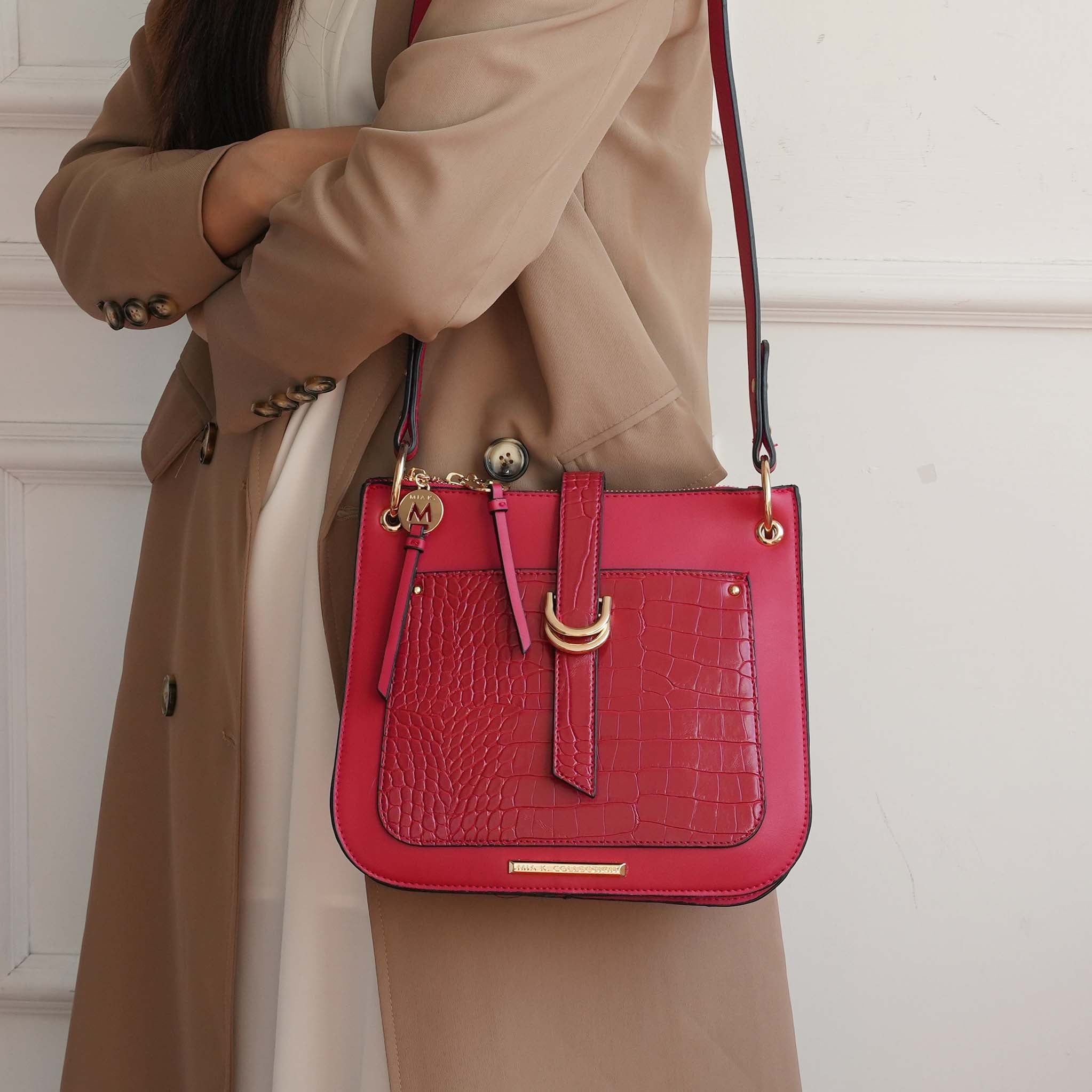 Kiltienne Crossbody Bag Black | Ashley Stewart