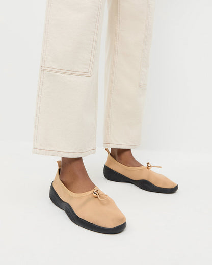 Loeffler Randall Raina Caramel Mesh Flat